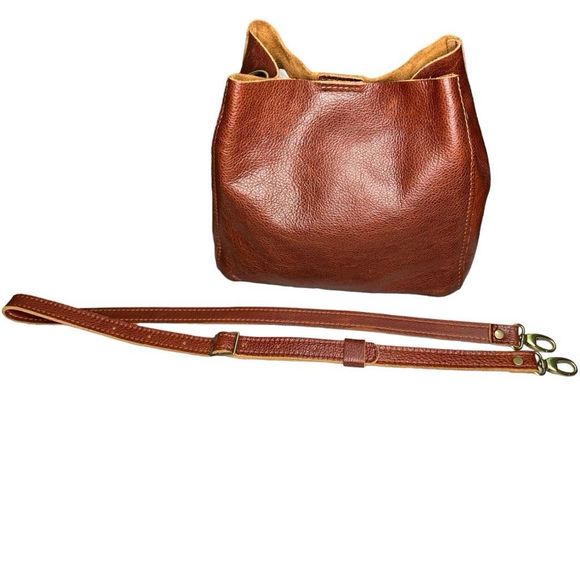 Portland Leather Handbags - Portland Leather Goods Premium Butterfly Bucket Bag in Nutmeg